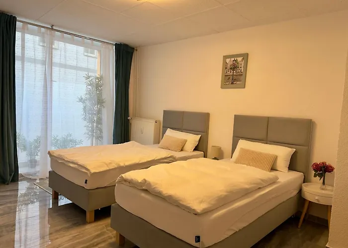 Apartmenthaus Doebeln Zentrum 01 * Дёбельн