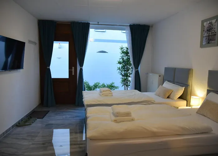 Apartmenthaus Doebeln Zentrum 01 Апартаменты Дёбельн