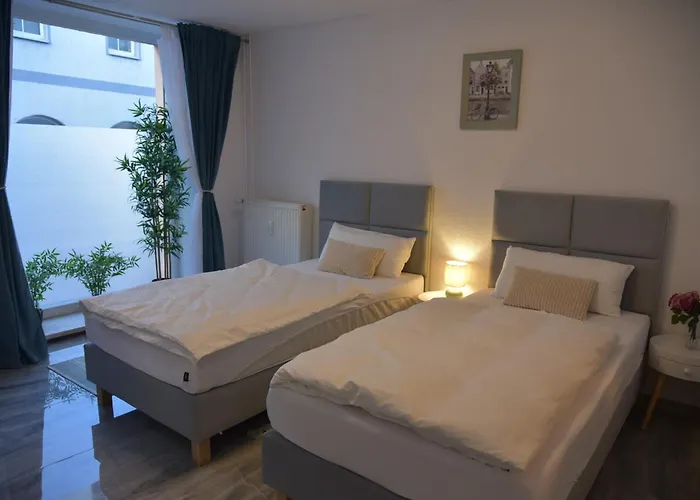 Apartmenthaus Doebeln Zentrum 01 * Дёбельн